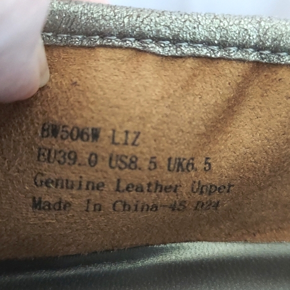Aetrex Shoes, Size 8.5, Genuine Leather, Loafer Slip-on Silver, Arch Support NEW - Picture 10 of 11